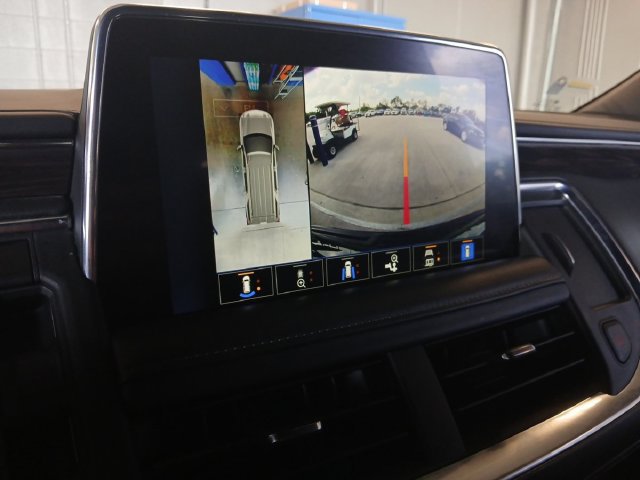 Used 2023 Chevrolet Tahoe Z71 w/ Z71 Off-Road Package AWD/4WD image 10