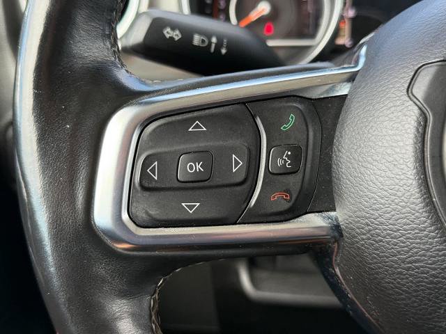 Used 2018 Jeep Wrangler Unlimited Sahara AWD/4WD image 15