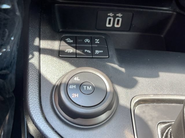 Certified 2019 Ford Ranger XLT w/ Equipment Group 302A Luxury AWD/4WD image 25