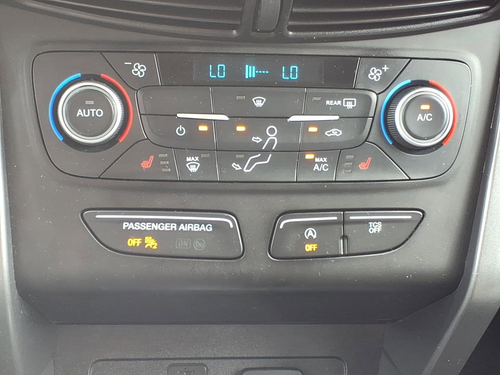 Certified 2019 Ford Escape SE FWD image 19