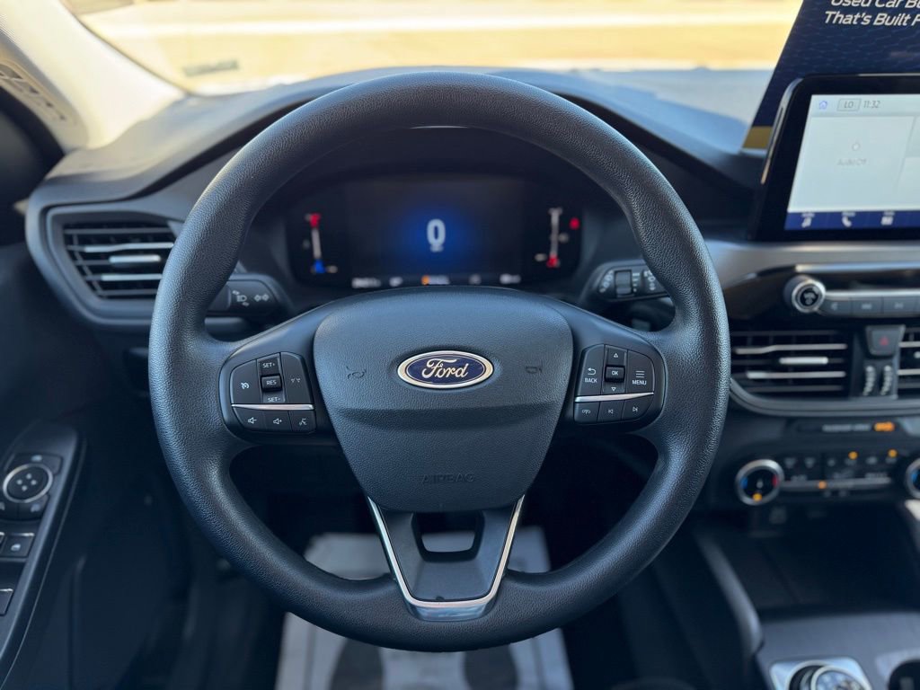 Certified 2025 Ford Escape Active AWD/4WD image 15