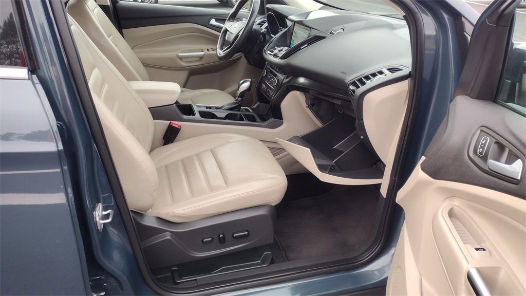 Certified 2019 Ford Escape Titanium image 19