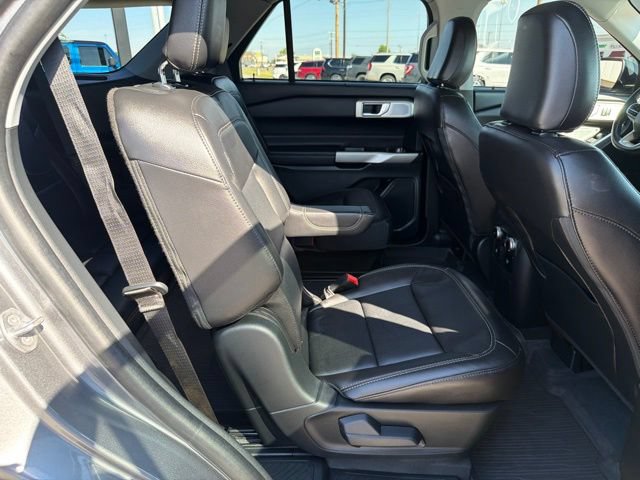 Certified 2023 Ford Explorer Limited w/ Limited Technology Package RWD image 27
