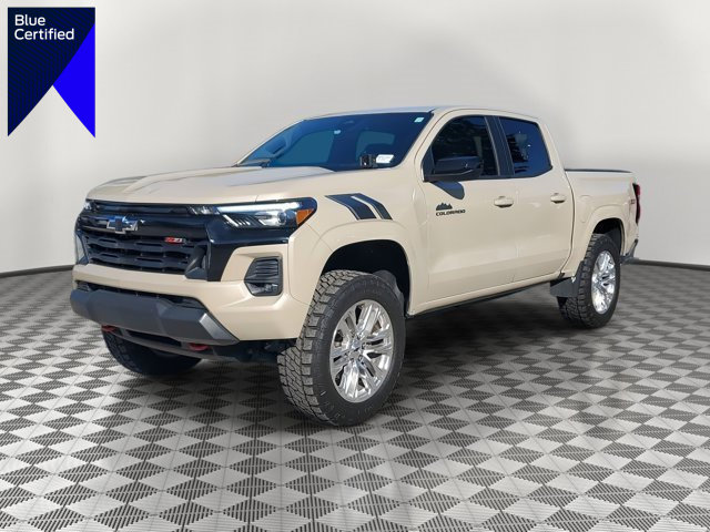 Used 2024 Chevrolet Colorado Z71 w/ Z71 Convenience Package 2