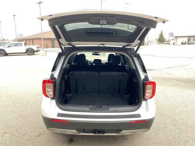 Certified 2024 Ford Explorer XLT w/ Equipment Group 202A AWD/4WD image 19