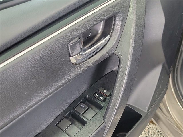 Used 2017 Toyota Corolla L image 7