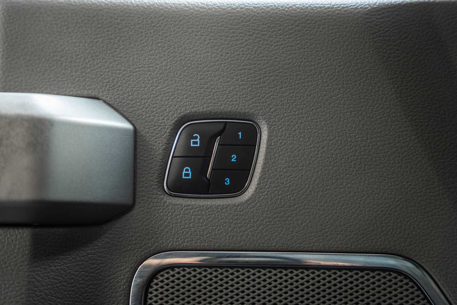 Certified 2020 Ford F150 Lariat image 52