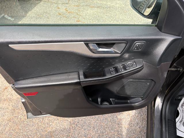 Certified 2020 Ford Escape SEL image 12