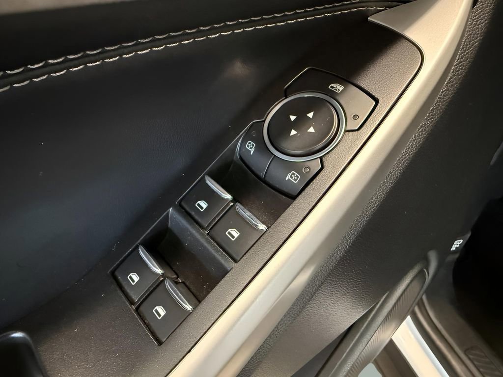 Certified 2022 Ford Explorer XLT image 27