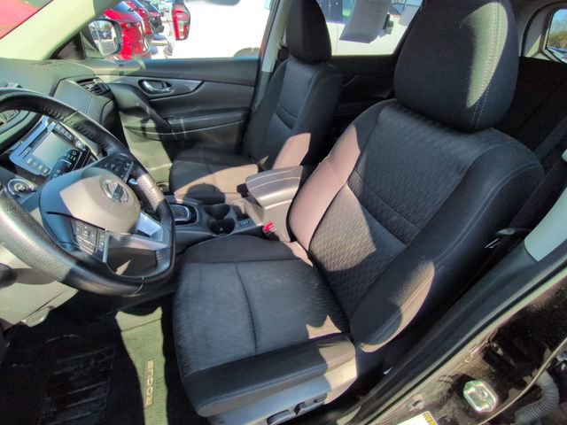 Used 2020 Nissan Rogue SV image 7
