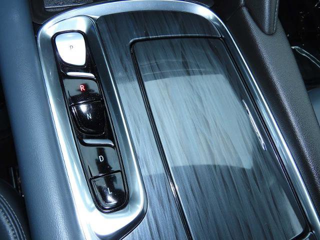 Used 2023 Buick Enclave Essence image 33