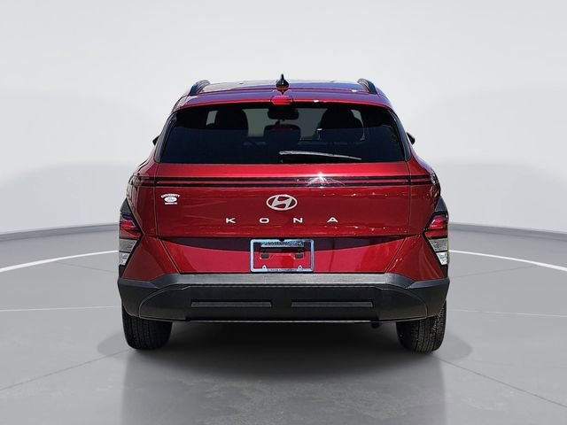 Used 2025 Hyundai Kona SEL FWD image 4