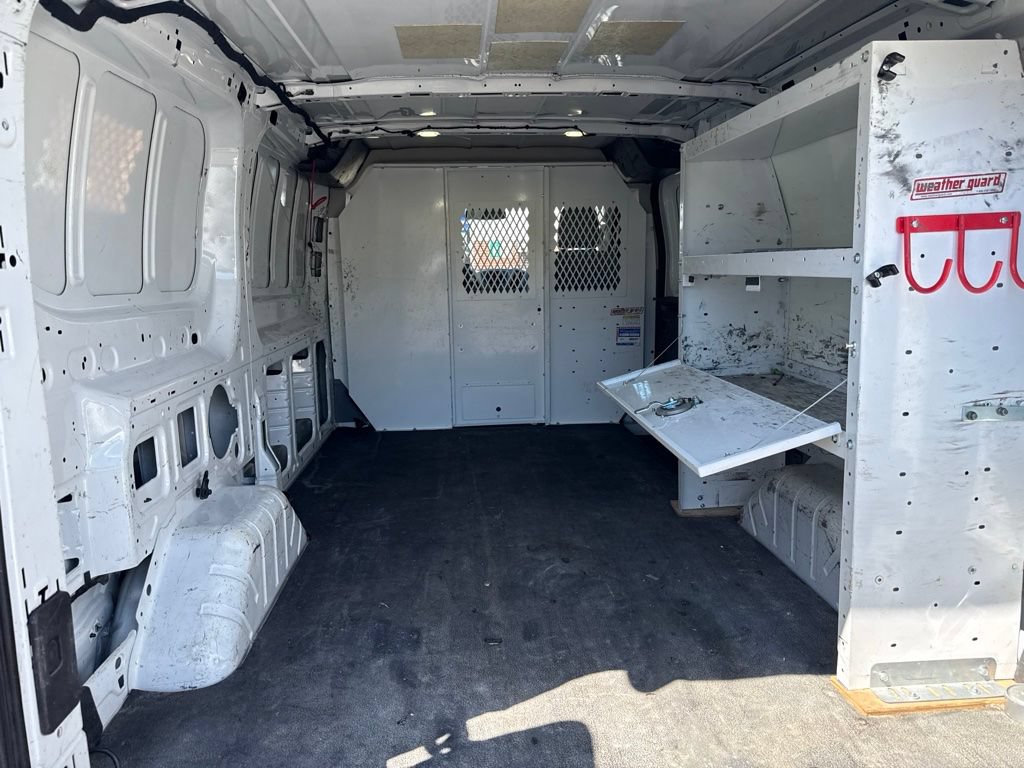 Certified 2018 Ford Transit 150 130 Low Roof RWD image 13