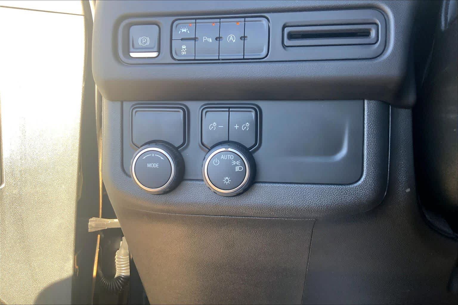 Used 2023 Chevrolet Tahoe LT RWD image 36