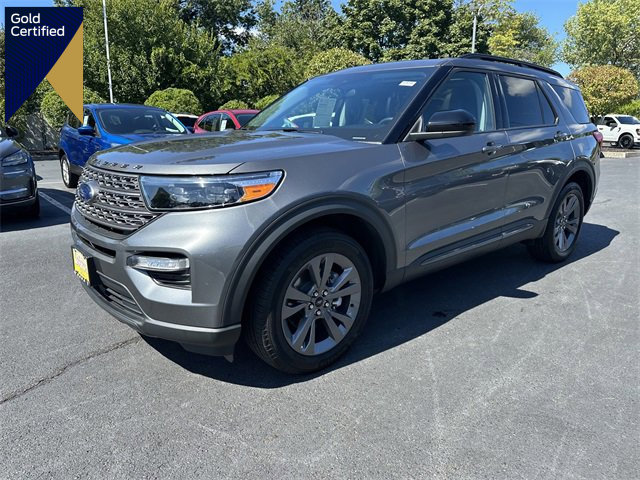 Certified 2024 Ford Explorer XLT w/ Equipment Group 202A