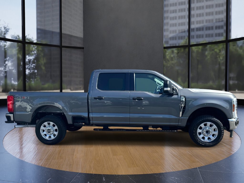 Certified 2024 Ford F250 XLT AWD/4WD image 2