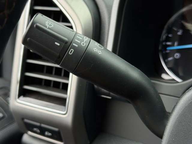 Certified 2022 Ford F350 Platinum AWD/4WD image 23