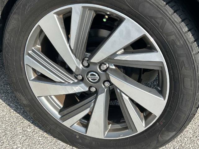 Used 2019 Nissan Murano SL w/ SL Technology Package FWD image 12