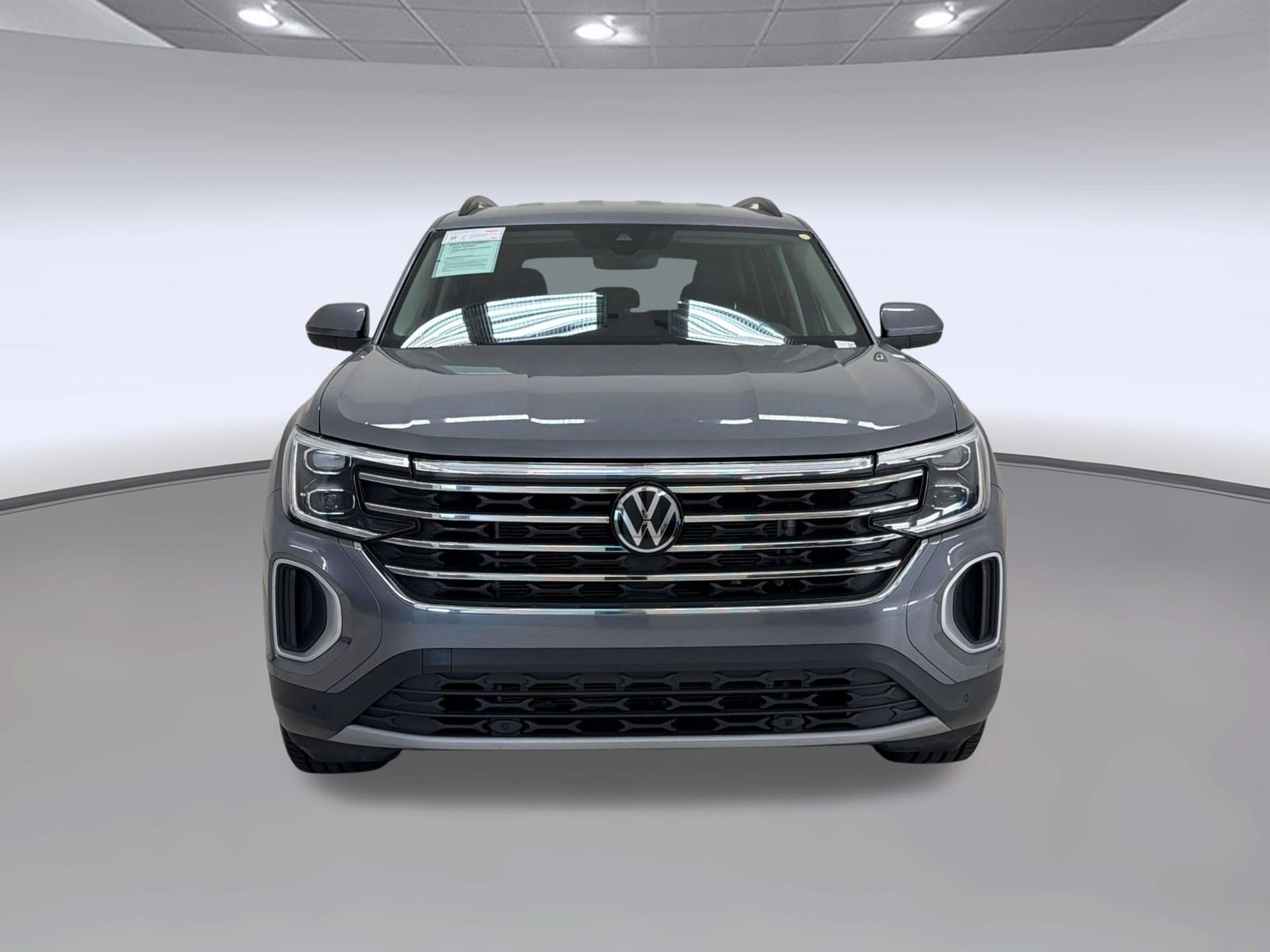 Used 2025 Volkswagen Atlas SE FWD image 6