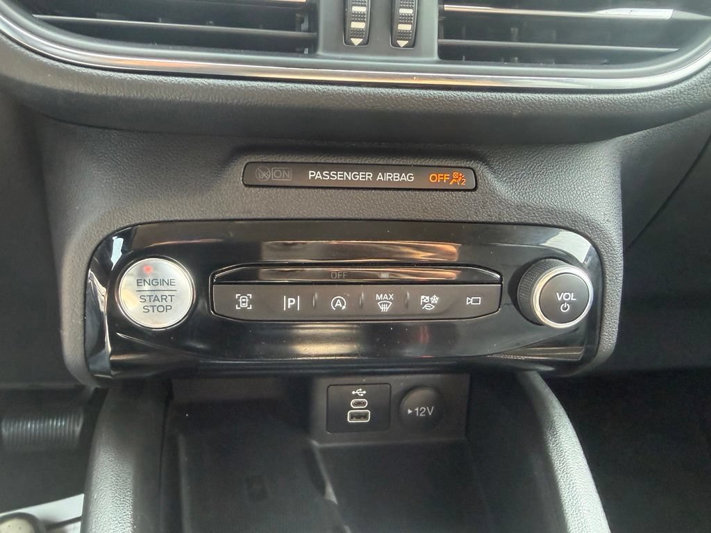 Certified 2024 Ford Escape Platinum AWD/4WD image 27
