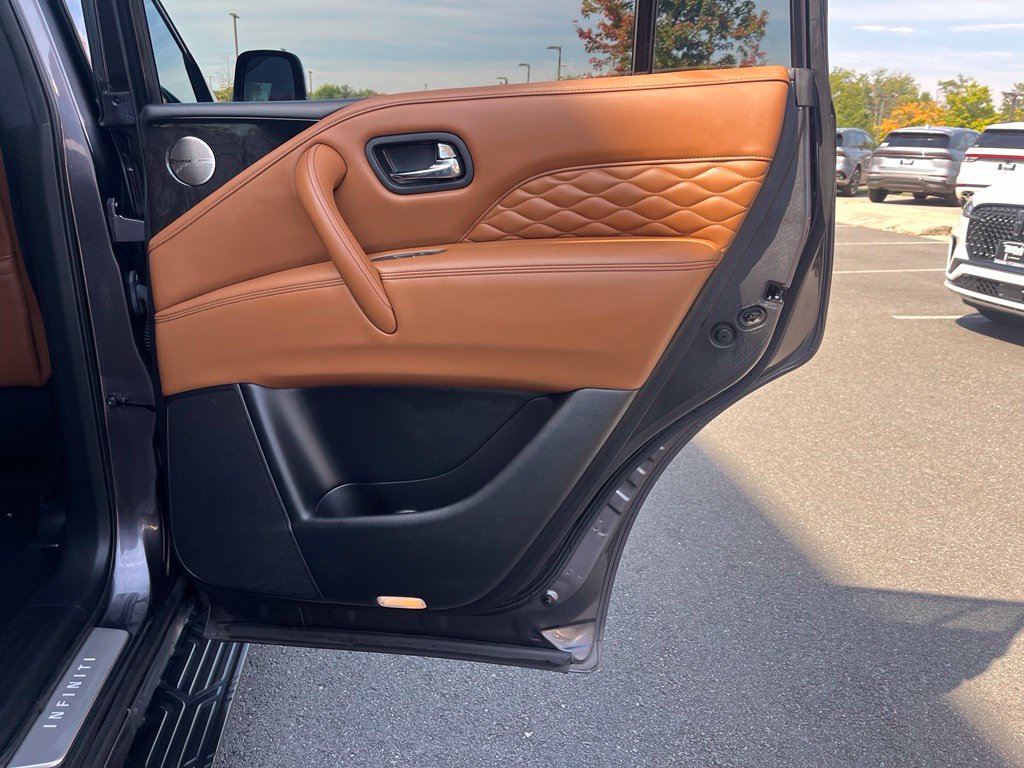 Used 2022 INFINITI QX80 Sensory w/ All-Season Package AWD/4WD image 22