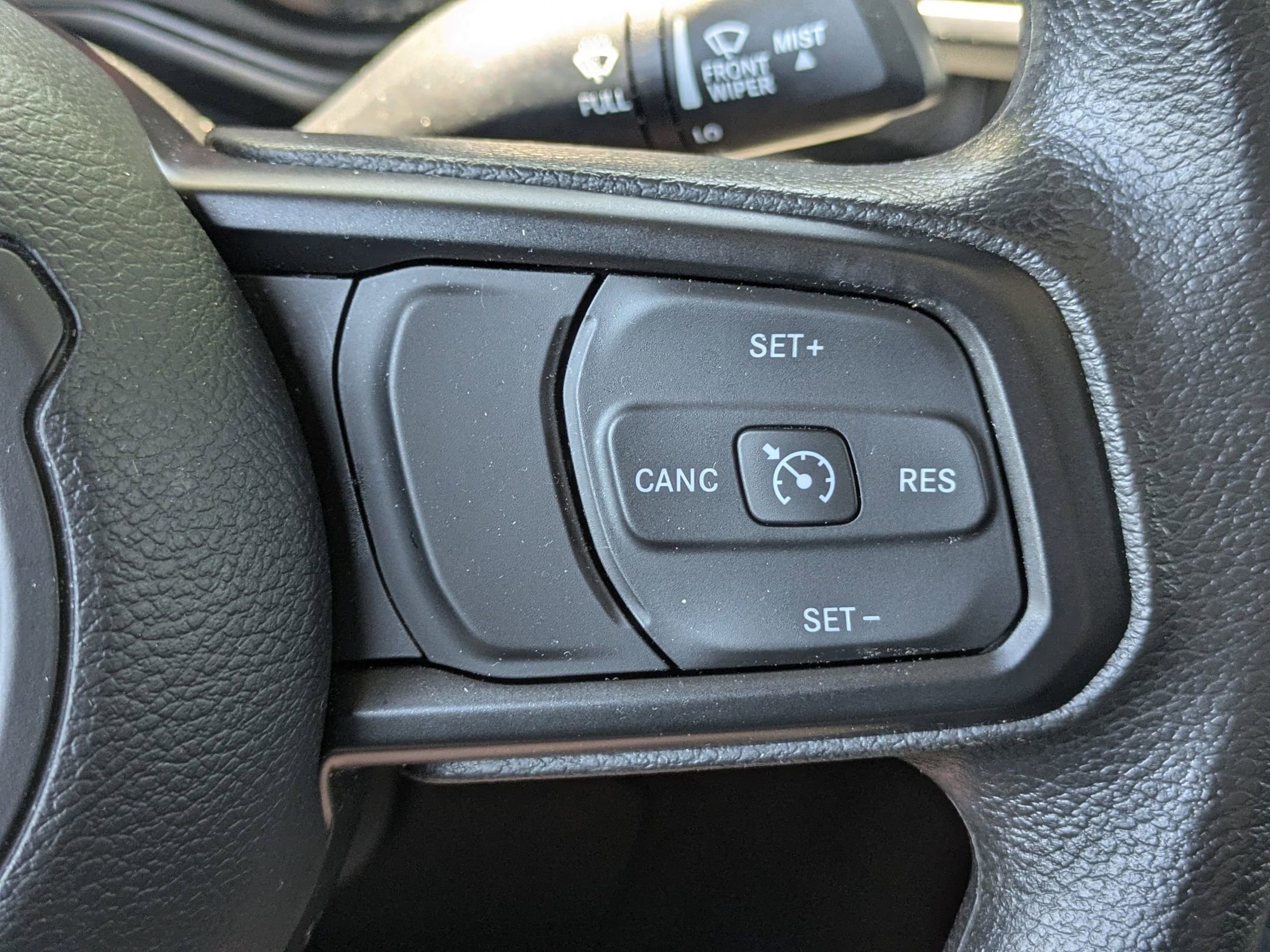 Used 2024 Jeep Gladiator Sport AWD/4WD image 14
