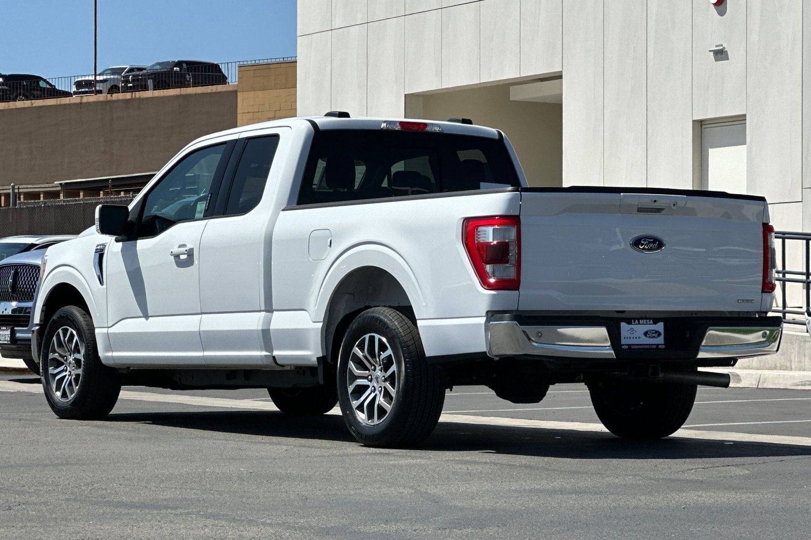 Certified 2022 Ford F150 Lariat w/ Trailer Tow Package RWD image 5