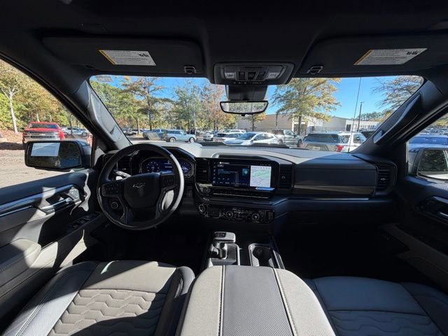 Used 2025 Chevrolet Silverado 1500 ZR2 w/ Technology Package image 13