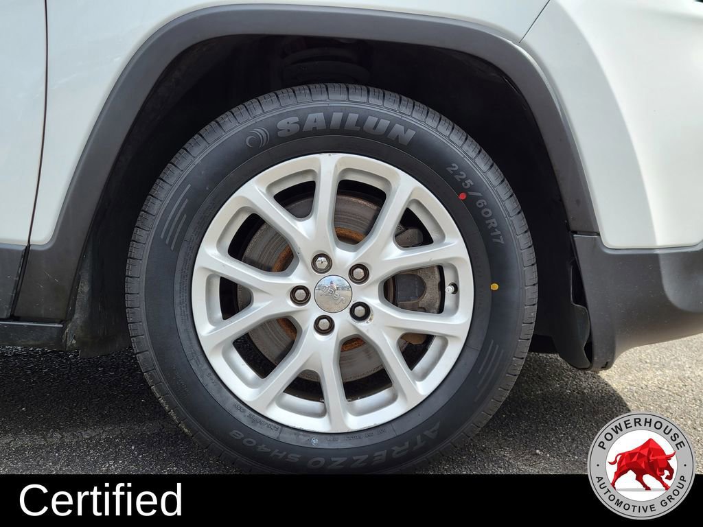 Used 2018 Jeep Cherokee Latitude image 11