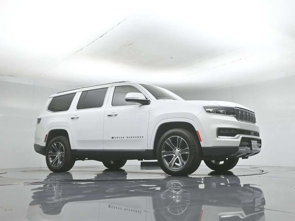 Used 2022 Jeep Grand Wagoneer Series I AWD/4WD image 4