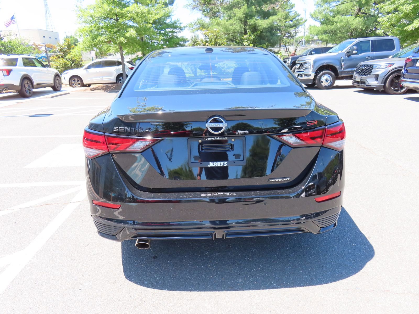 Used 2025 Nissan Sentra SR w/ Midnight Edition FWD image 6