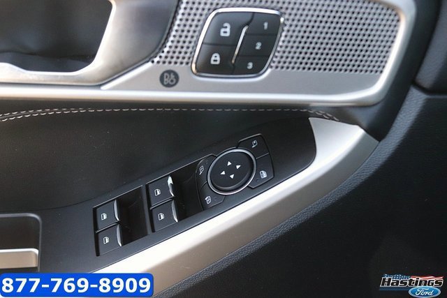 Certified 2022 Ford Explorer Limited w/ Equipment Group 301A image 10