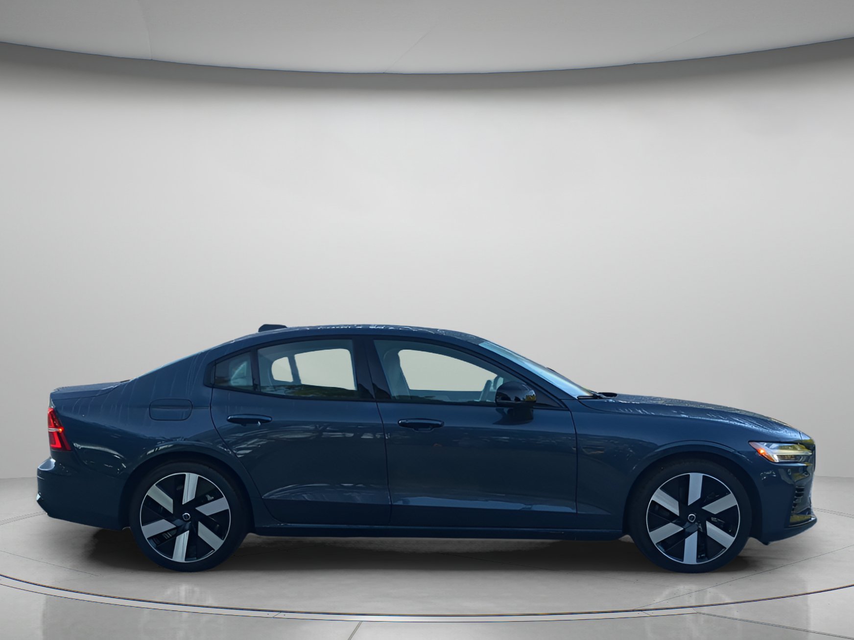 Used 2024 Volvo S60 T8 Ultimate AWD/4WD image 39