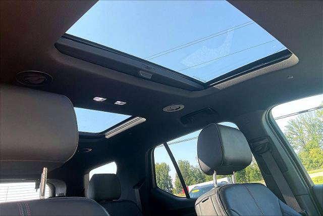 Used 2022 Chevrolet Traverse RS AWD/4WD image 22