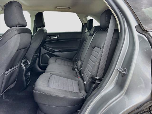 Certified 2022 Ford Edge SE w/ Black Appearance Package AWD/4WD image 23