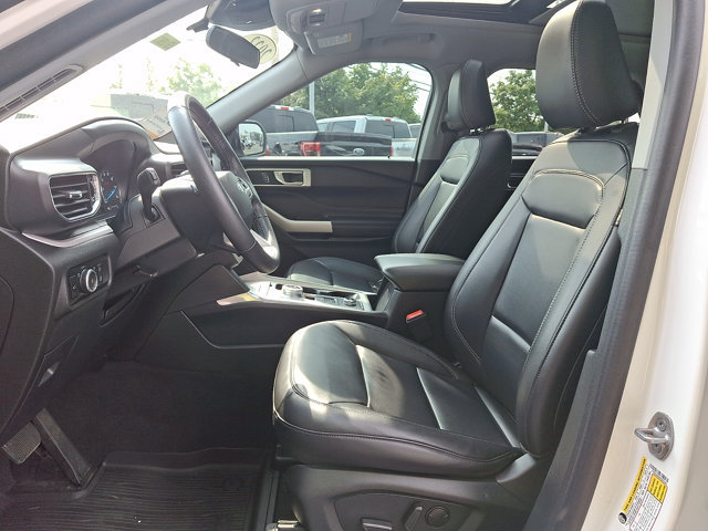 Certified 2023 Ford Explorer XLT w/ Equipment Group 202A AWD/4WD image 23