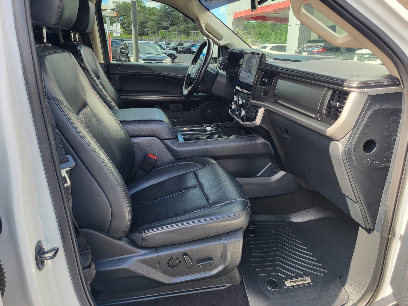 Certified 2023 Ford Expedition XLT RWD image 12