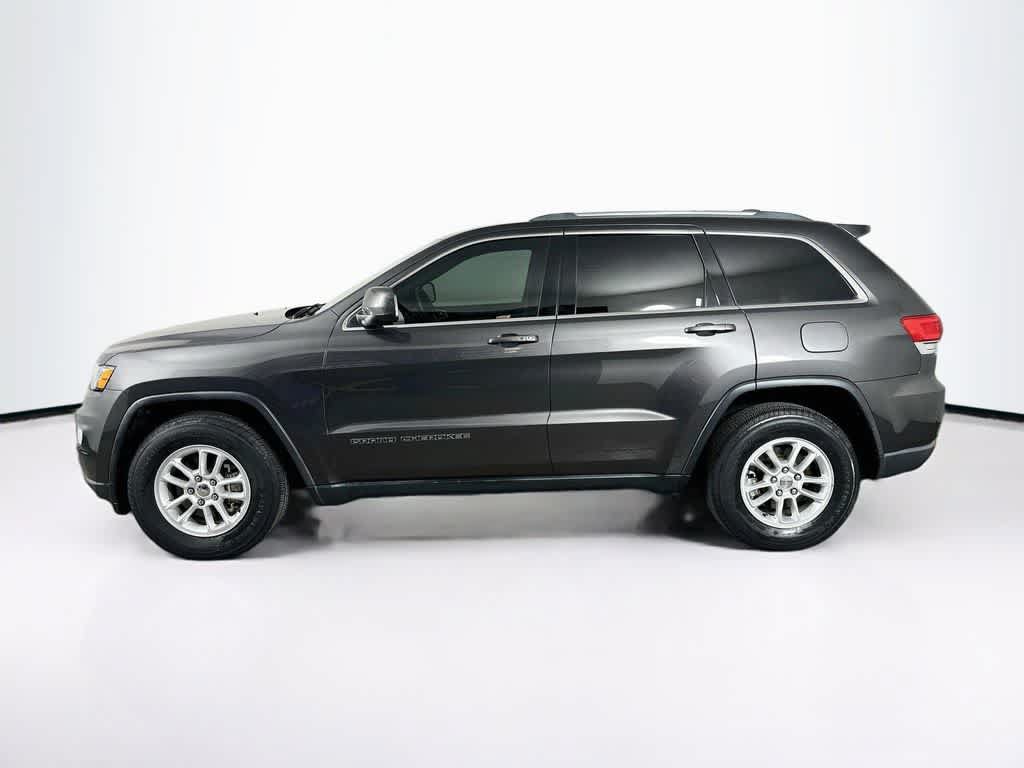 Used 2019 Jeep Grand Cherokee Laredo RWD image 3