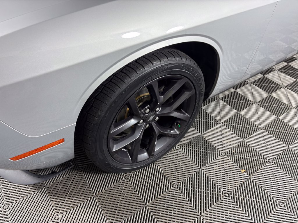 Used 2020 Dodge Challenger SXT w/ Blacktop Package RWD image 9