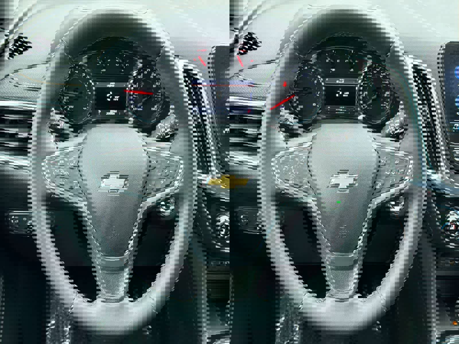 Used 2023 Chevrolet Equinox Premier w/ LPO, Floor Liner Package image 23