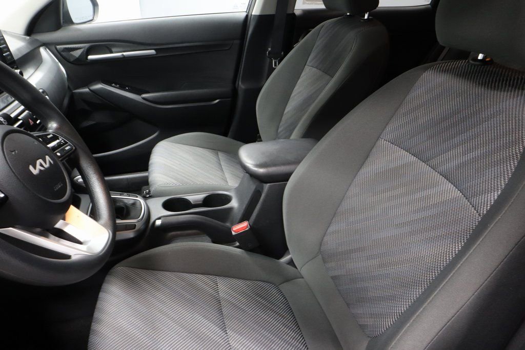 Used 2023 Kia Seltos LX image 23
