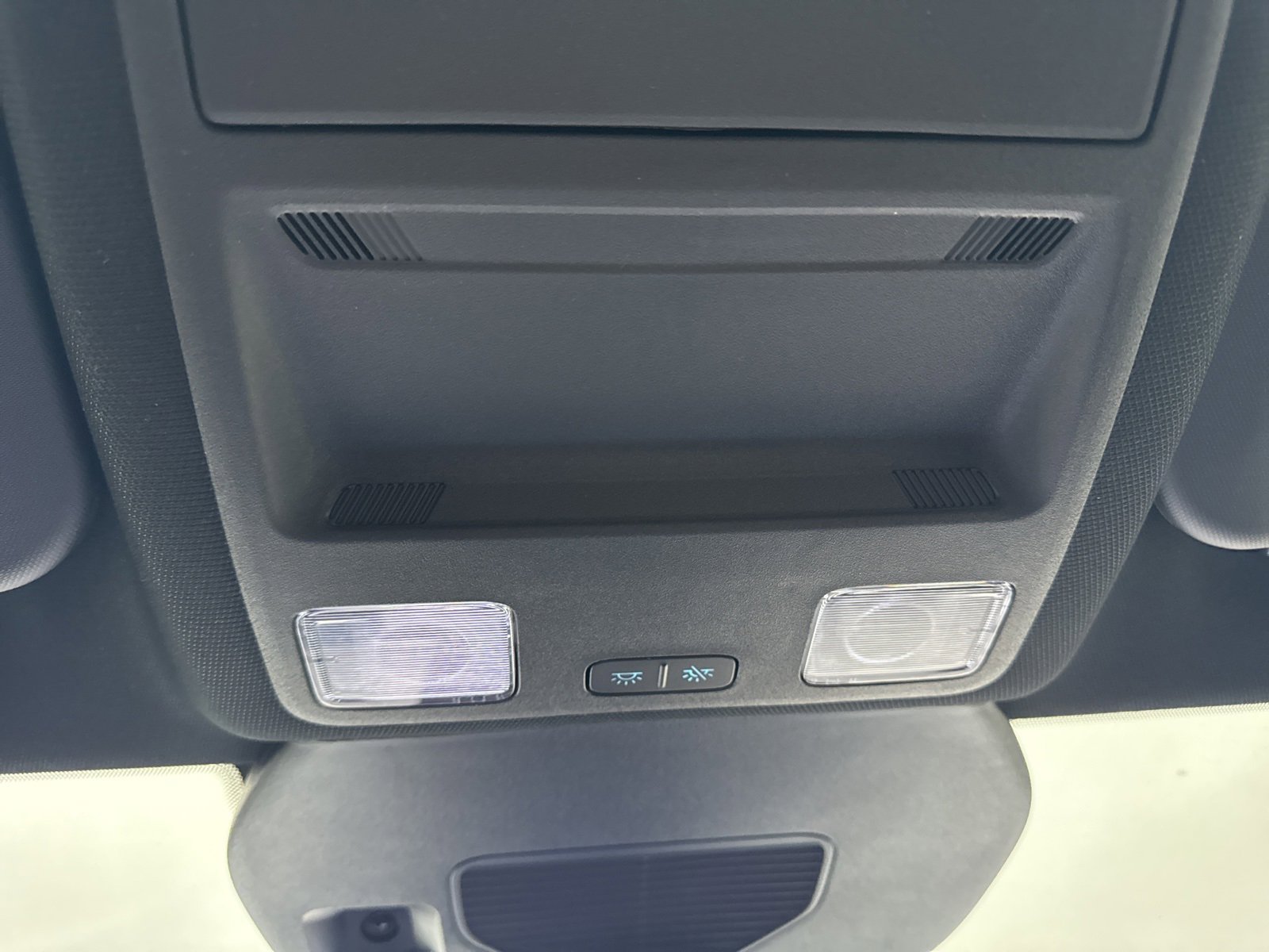 Certified 2024 Ford Escape ST-Line Elite w/ Premium Technology Package image 35