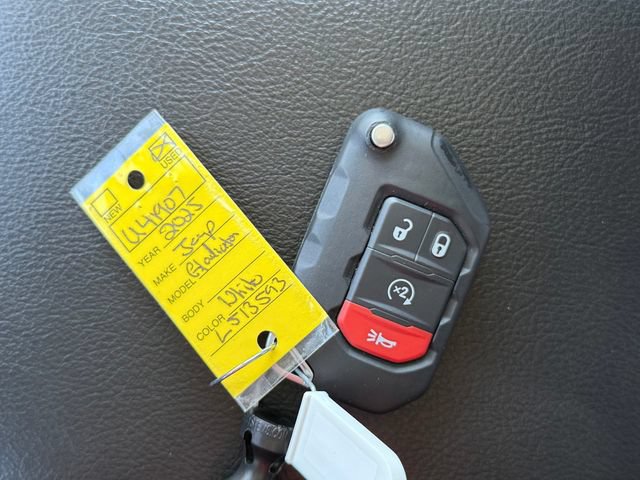 Used 2025 Jeep Gladiator Sport AWD/4WD image 14