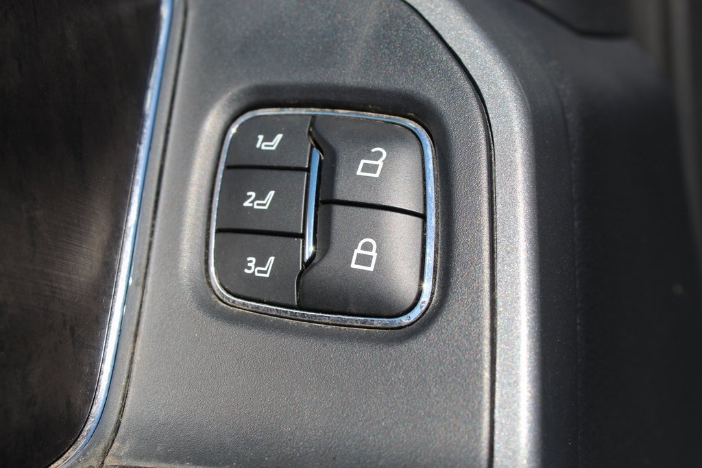 Certified 2023 Ford F250 Lariat w/ Sport Appearance Package image 23