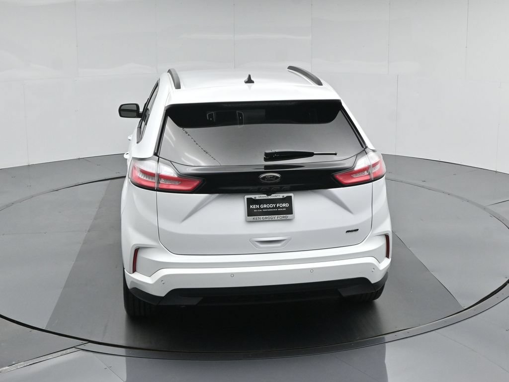 Certified 2022 Ford Edge SE w/ Black Appearance Package AWD/4WD image 42