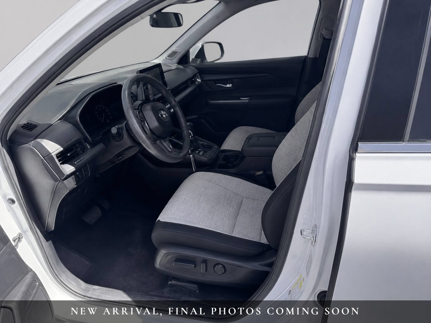 Used 2023 Honda CR-V EX image 5