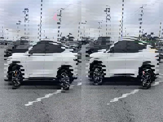 Certified 2023 Ford Mustang Mach-E Premium image 28