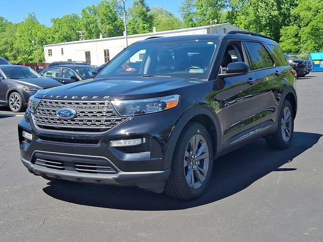 Certified 2022 Ford Explorer XLT w/ Equipment Group 202A AWD/4WD image 6