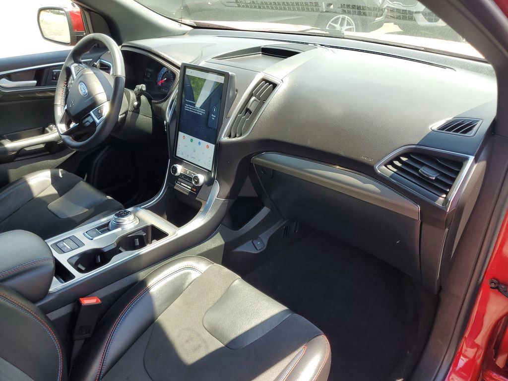 Certified 2023 Ford Edge ST w/ Equipment Group 401A AWD/4WD image 18