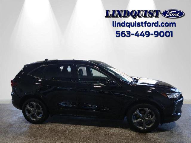 Certified 2023 Ford Escape ST-Line Select w/ Tech Pack #2 image 6